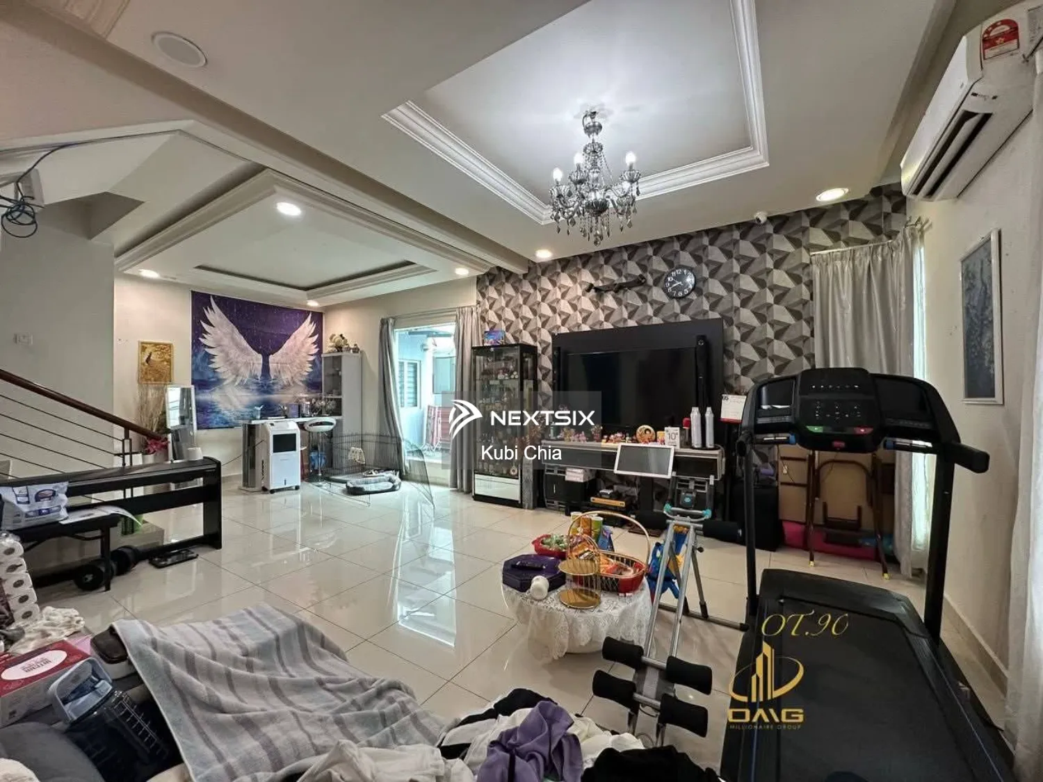 Semi-detached House For Sale in Bandar Bukit Tinggi Selangor - Image 4