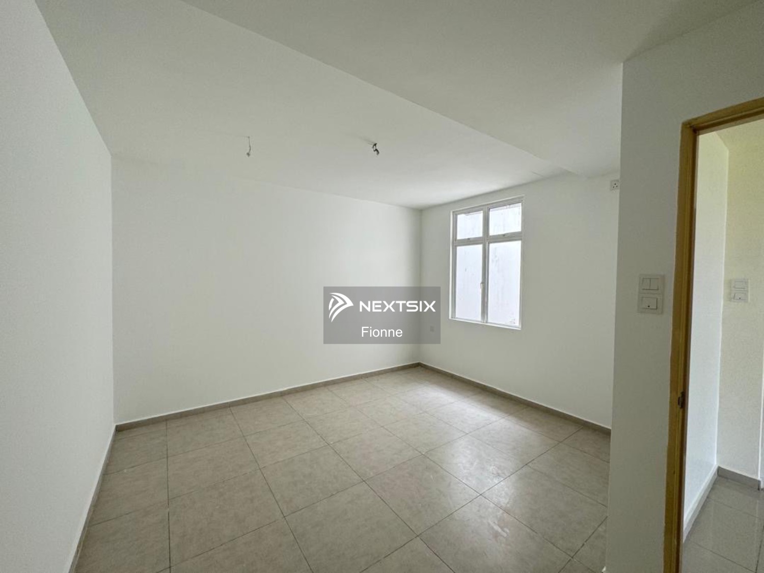 3-sty Terrace/Link House For Sale in Bayan Lepas Penang - Image 2