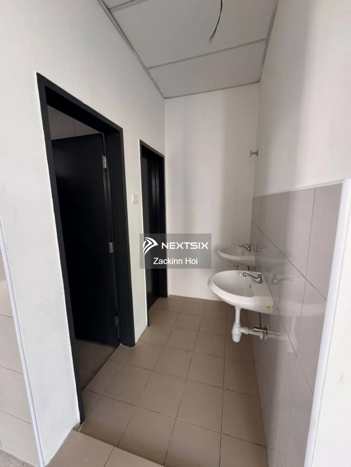 Shop For Rent in Bandar Bukit Tinggi Selangor - Image 2