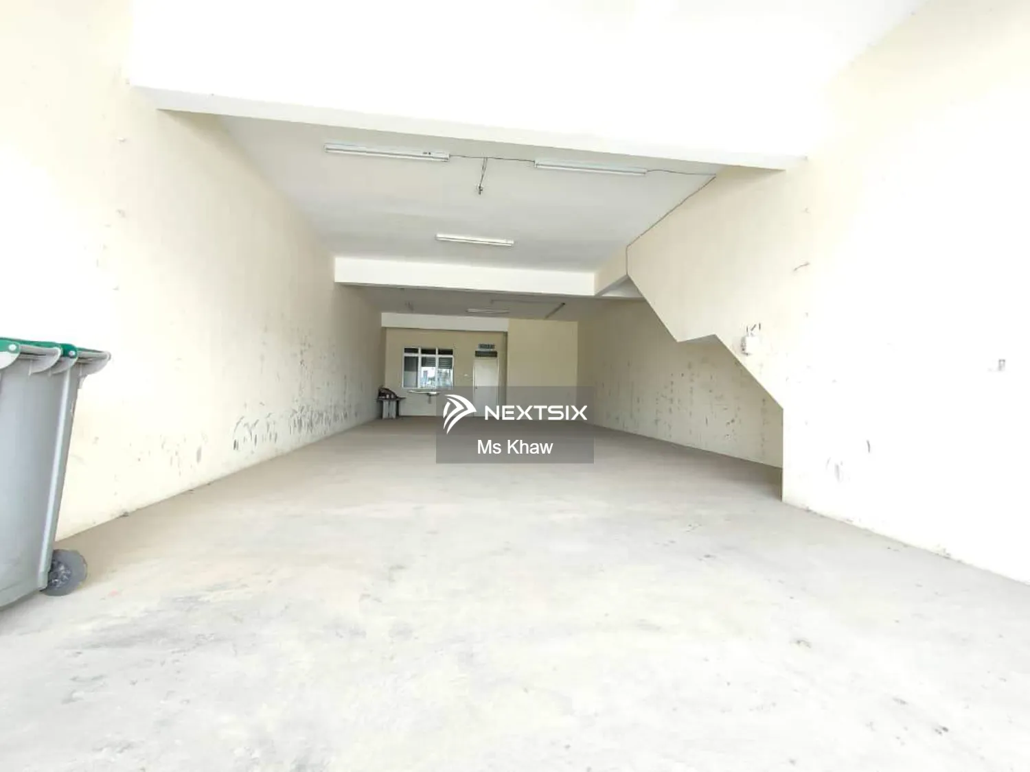 Shop For Sale in Pekan Nanas Johor