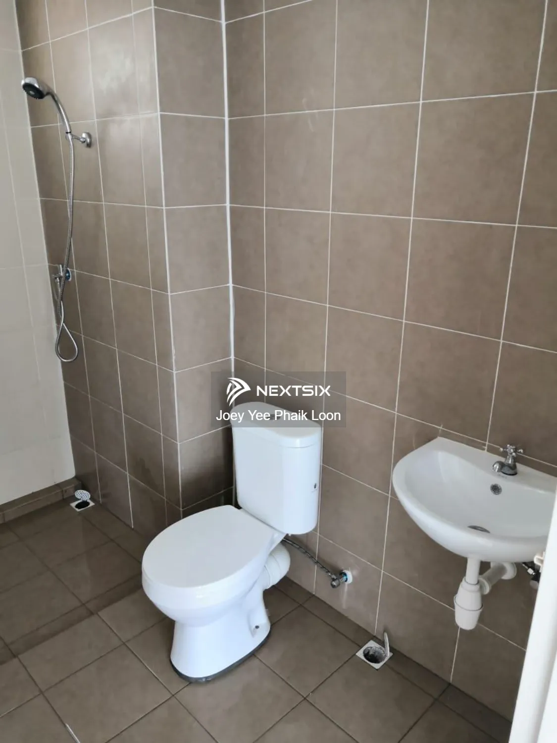 Condominium For Sale in Teluk Kumbar Penang - Image 9