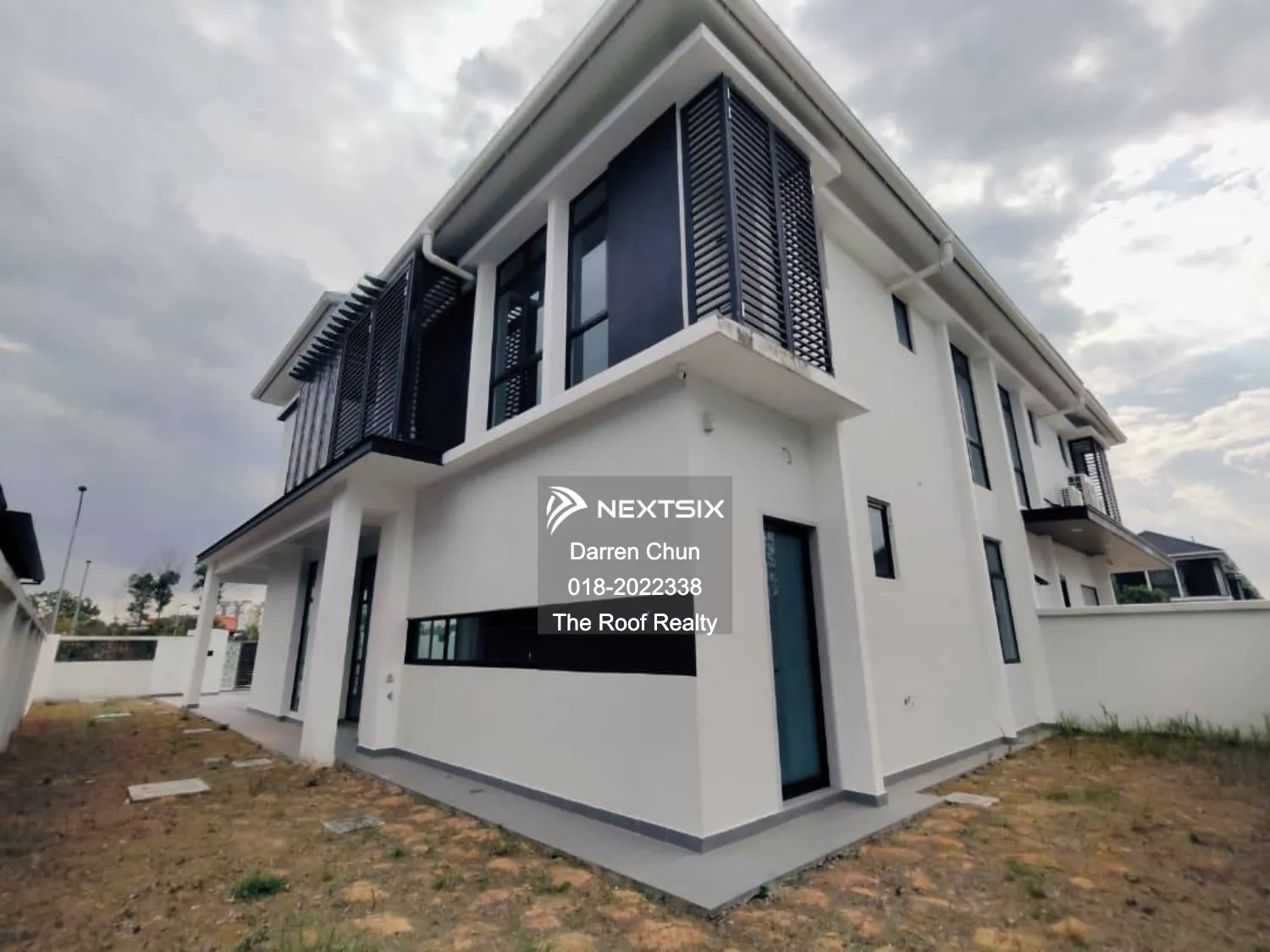 Semi-detached House For Sale in Setia Tropika Johor