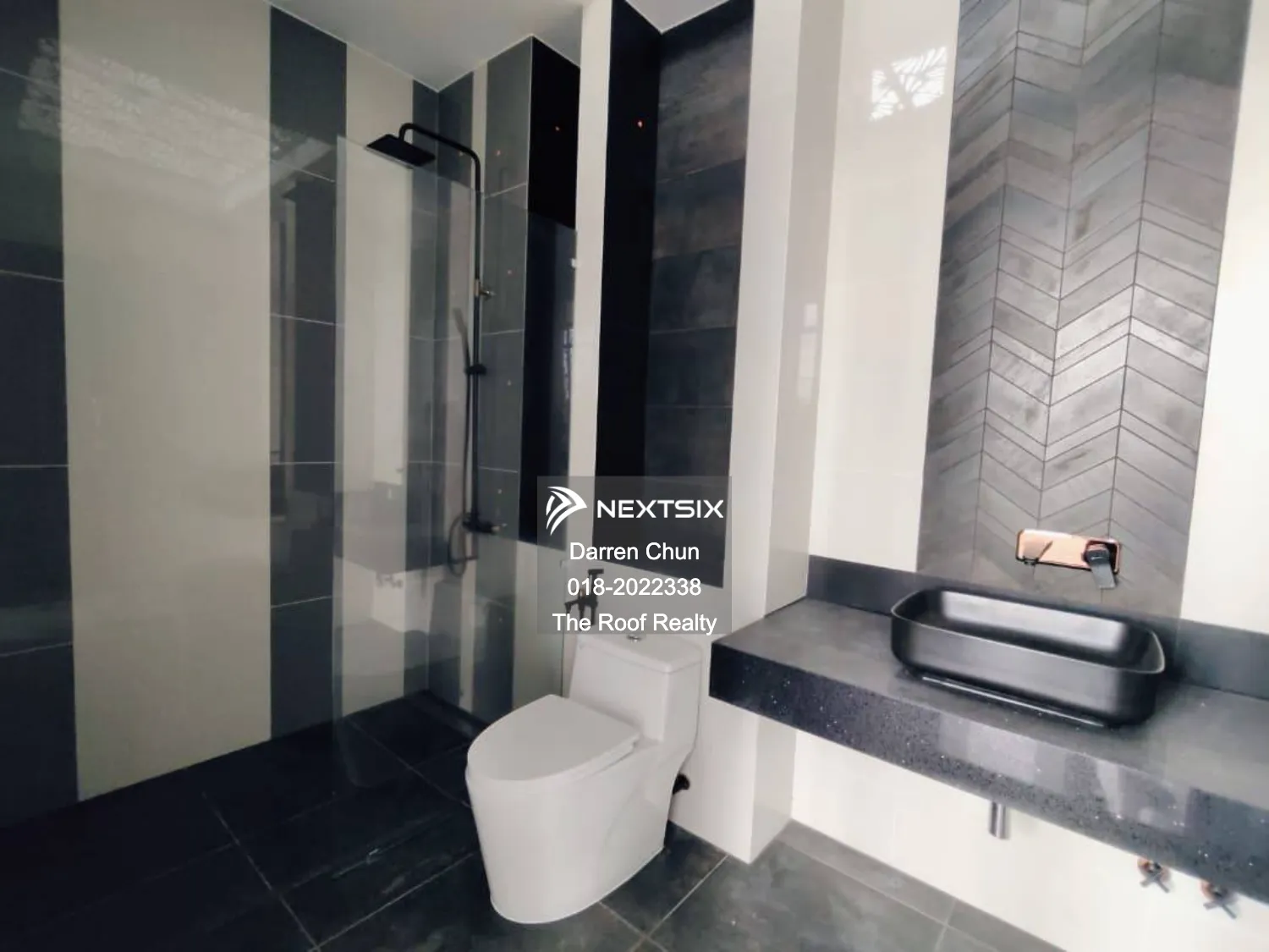 Semi-detached House For Sale in Setia Tropika Johor - Image 9