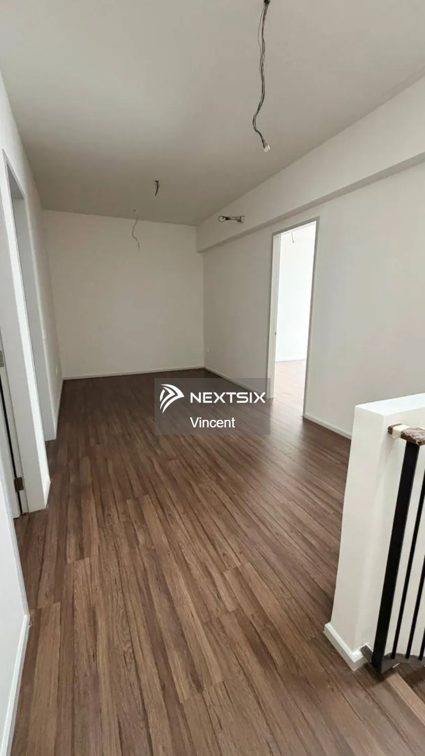 3-sty Terrace/Link House For Sale in Seri Kembangan Selangor - Image 6