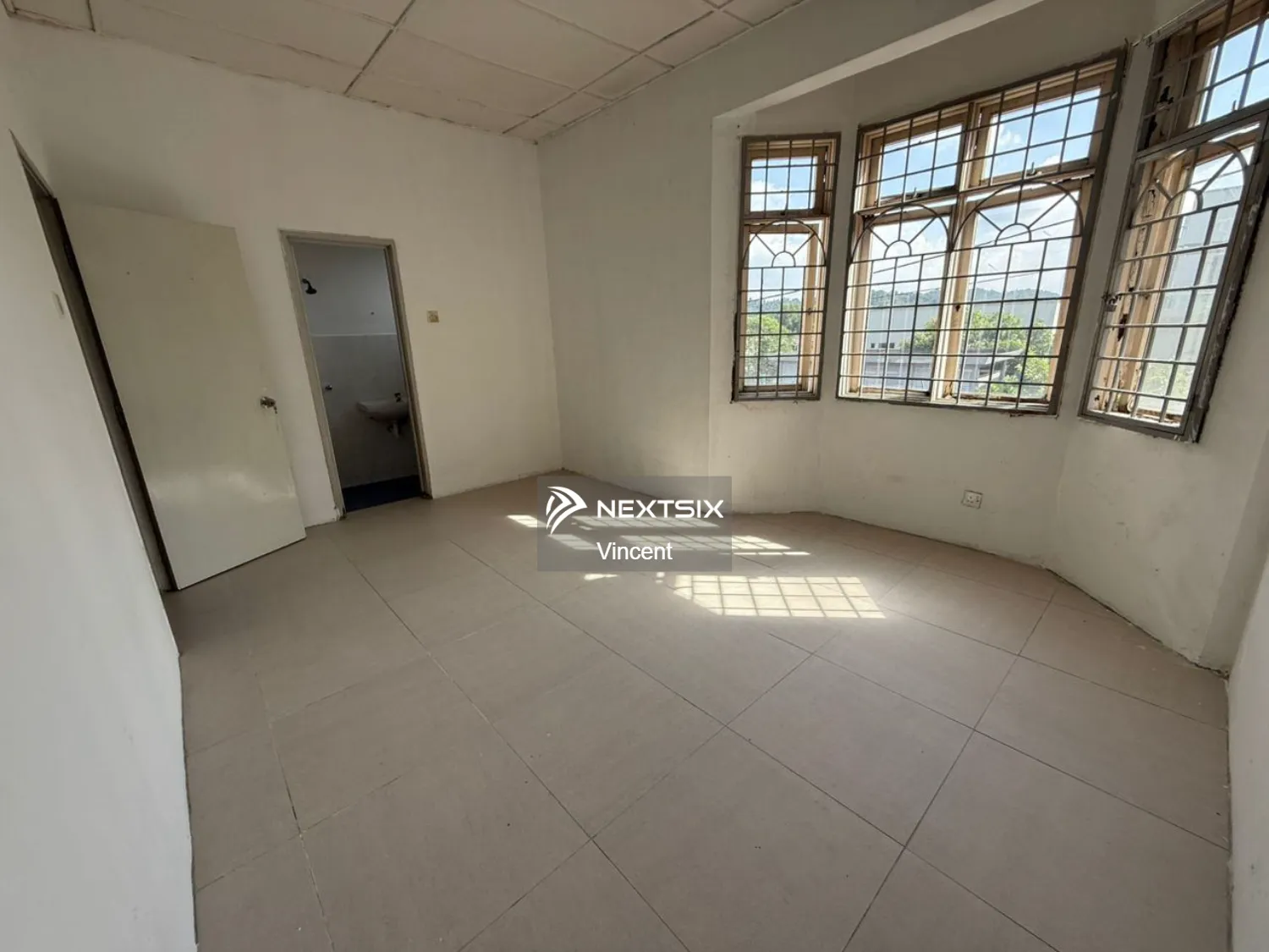 2-sty Terrace/Link House For Sale in Seri Kembangan Selangor - Image 3