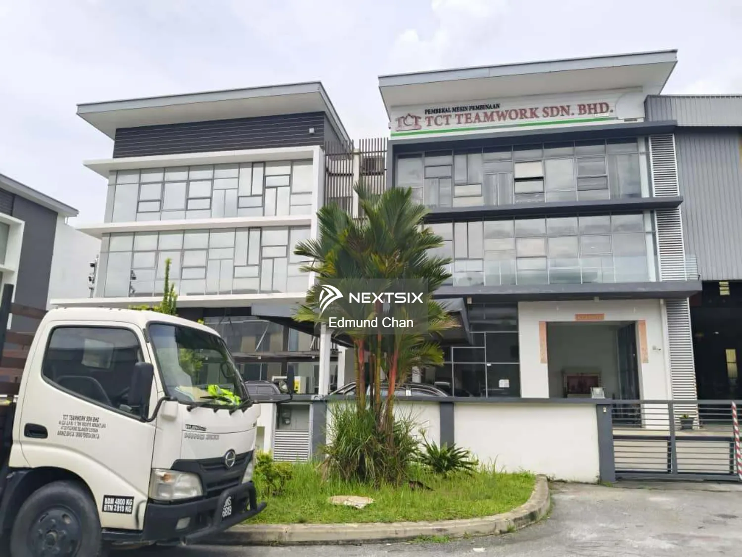 Semi-D Factory For Rent in Puchong Selangor - Image 6