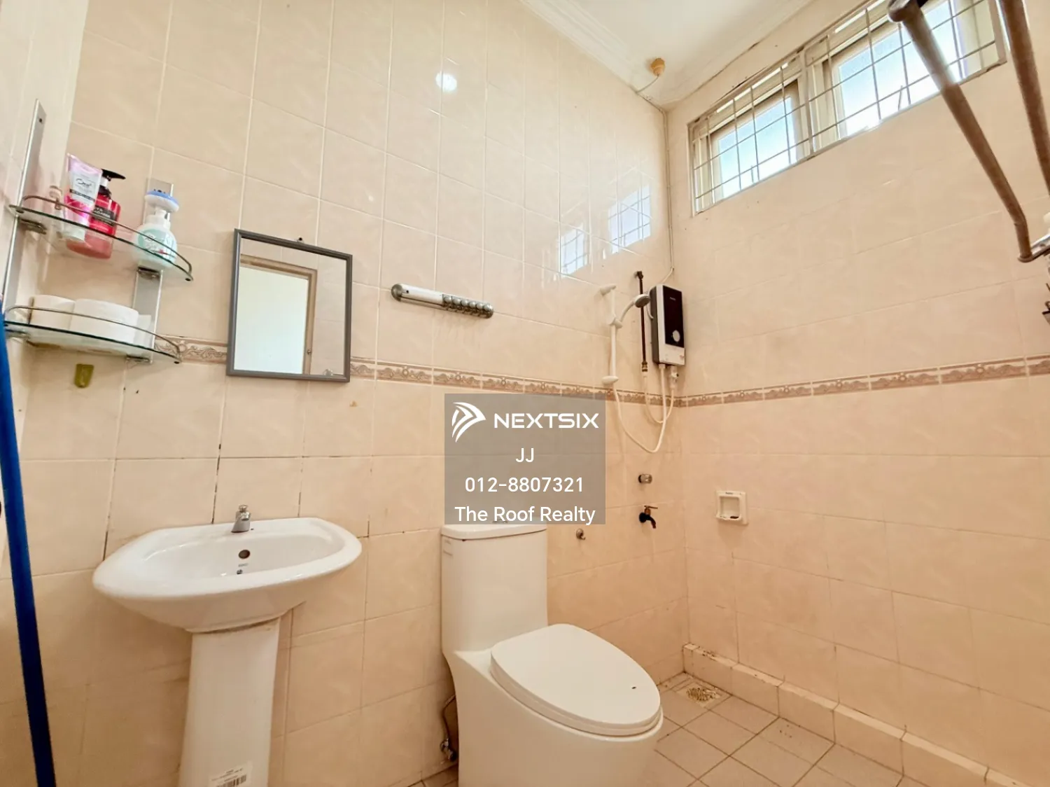 Semi-detached House For Sale in Kuching Sarawak - Image 12