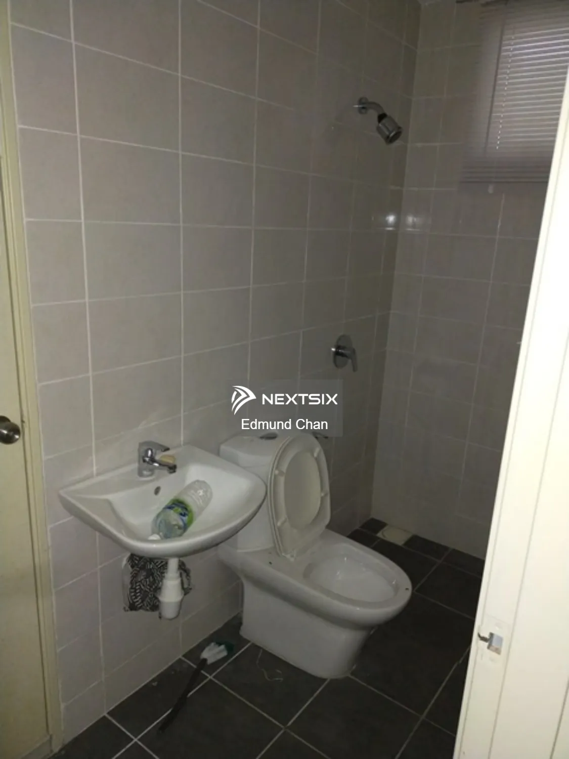 3-sty Superlink House For Sale in Puchong Selangor - Image 12