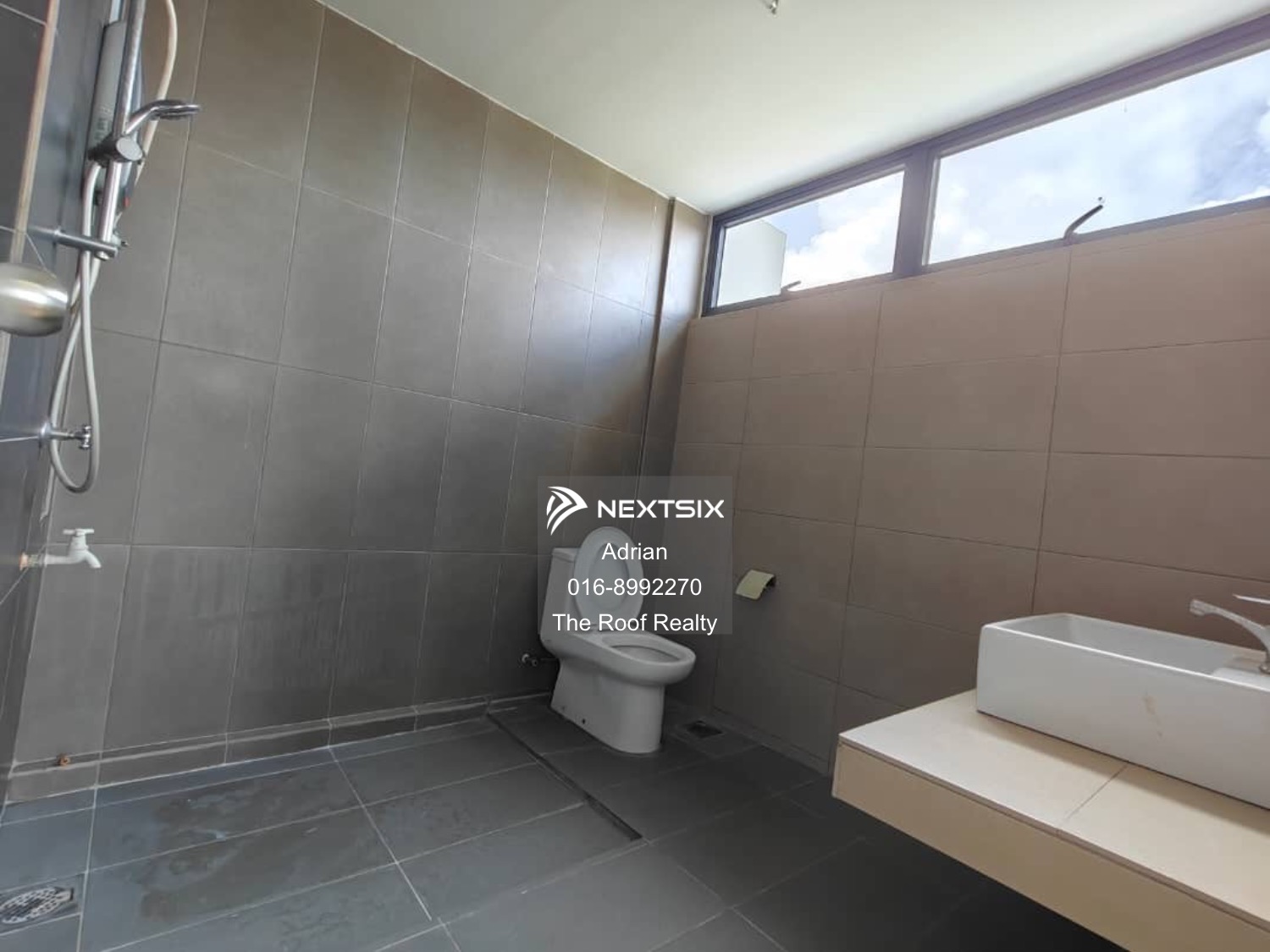 2-sty Superlink House For Sale in Kuching Sarawak - Image 11