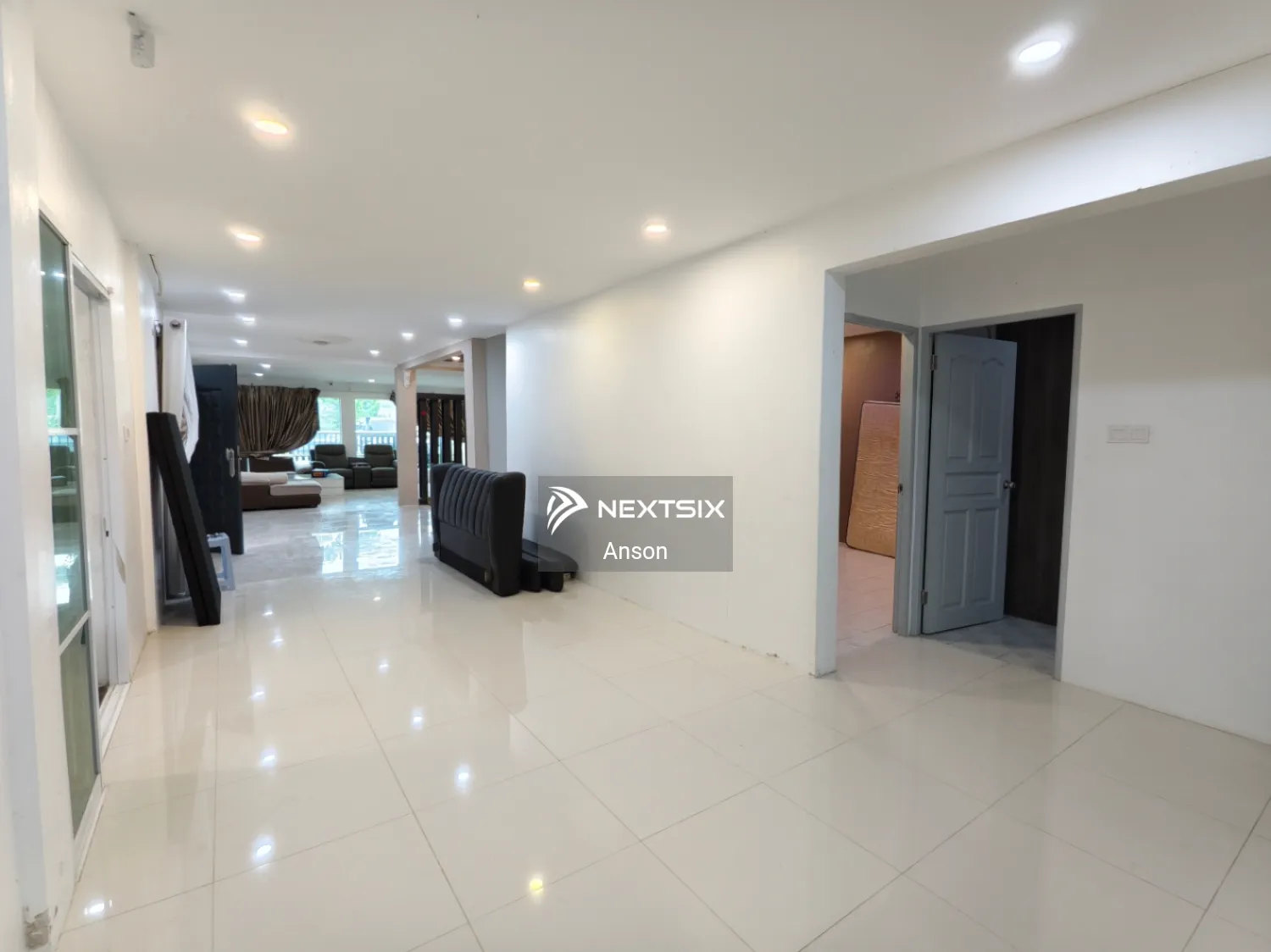 Semi-detached House For Sale in Kuching Sarawak - Image 10