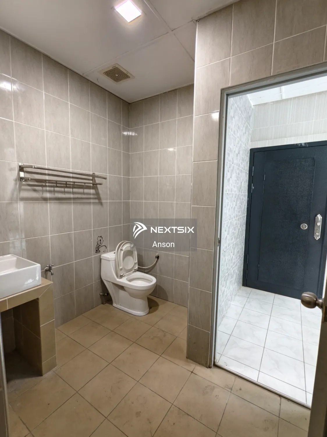 Semi-detached House For Sale in Kuching Sarawak - Image 8