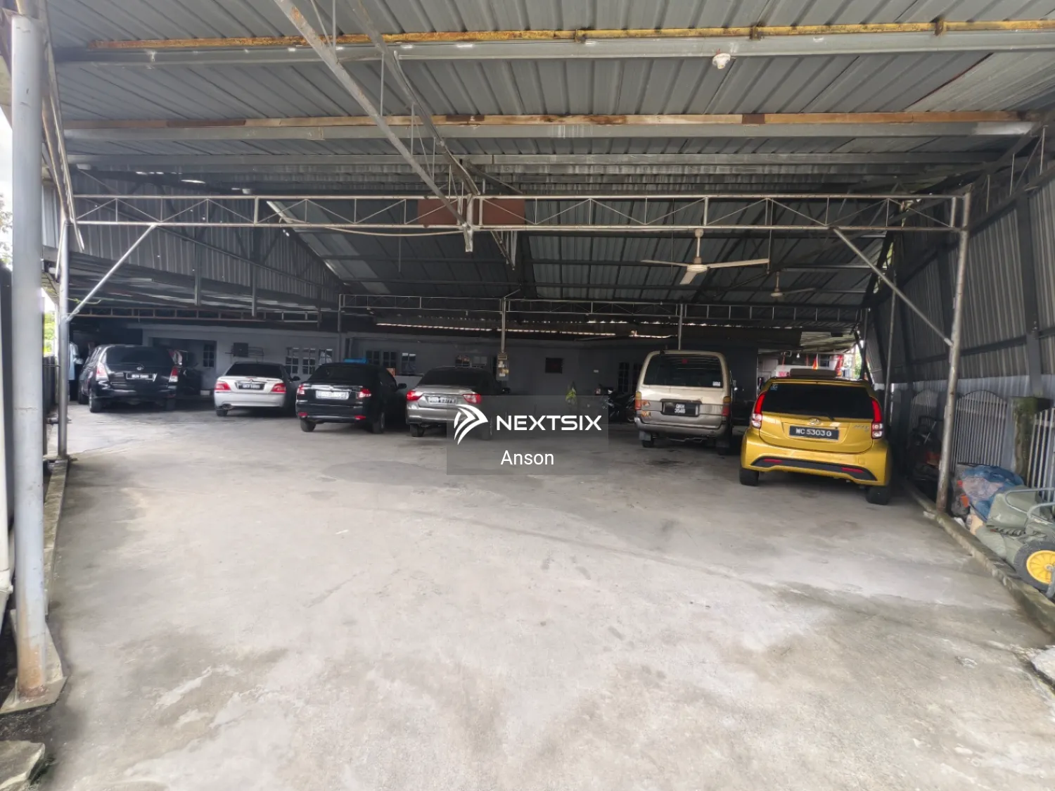 Semi-detached House For Rent in Kuching Sarawak - Image 5