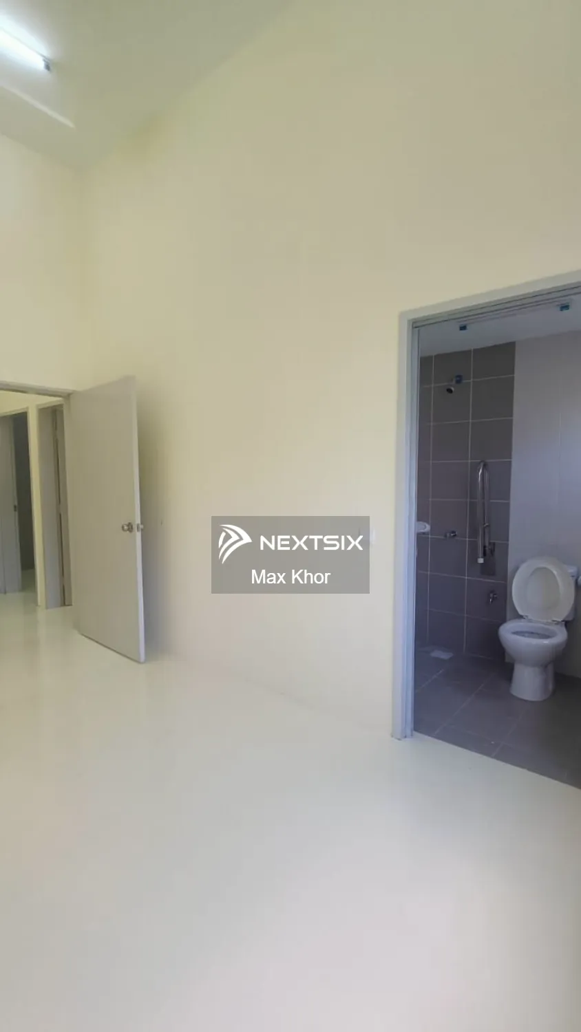 Apartment For Rent in Setia Alam Selangor - Image 10