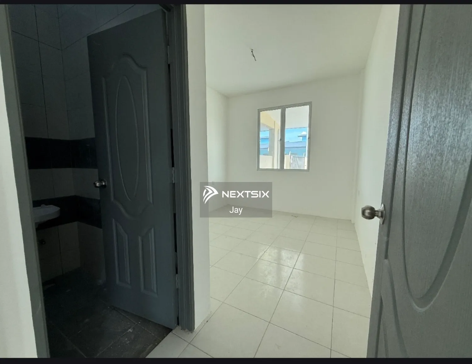 Semi-detached House For Sale in Kuching Sarawak - Image 5