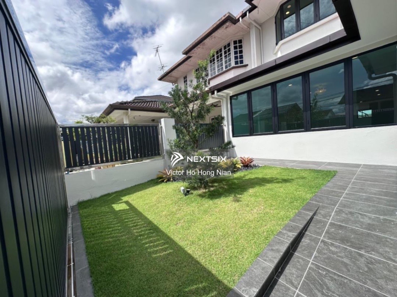 Semi-detached House For Sale in Kuching Sarawak