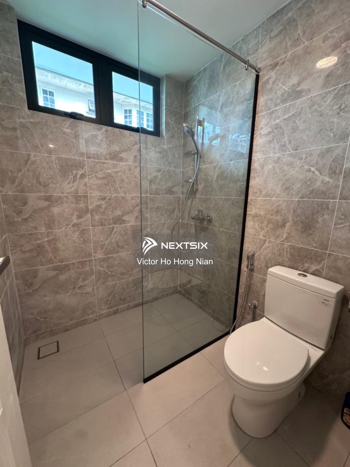 Semi-detached House For Sale in Kuching Sarawak - Image 10