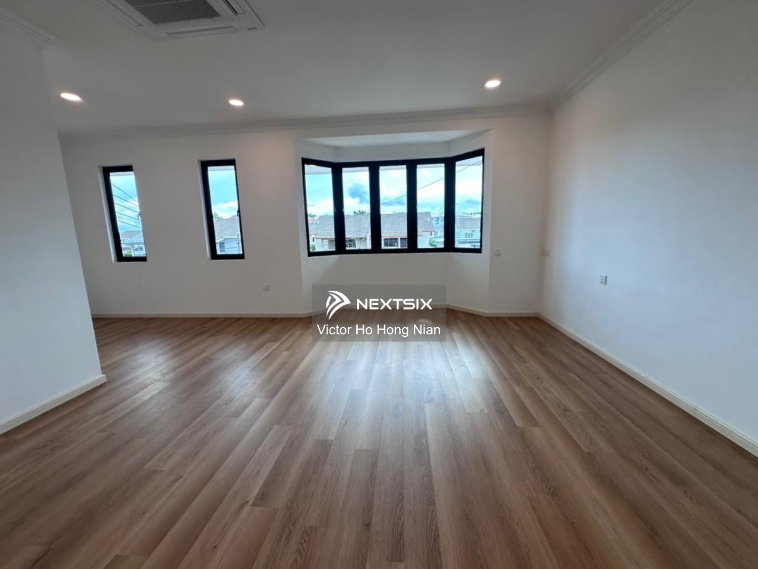 Semi-detached House For Sale in Kuching Sarawak - Image 7