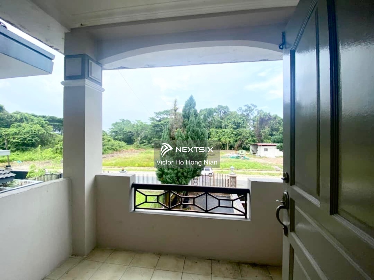 Semi-detached House For Sale in Kuching Sarawak - Image 5