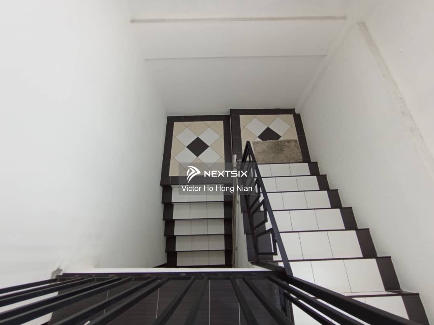Bungalow For Sale in Kuching Sarawak - Image 6