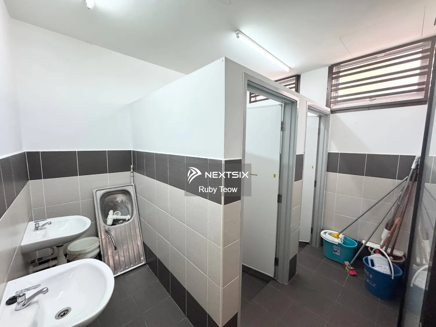 Shop For Rent in Skudai Johor - Image 6