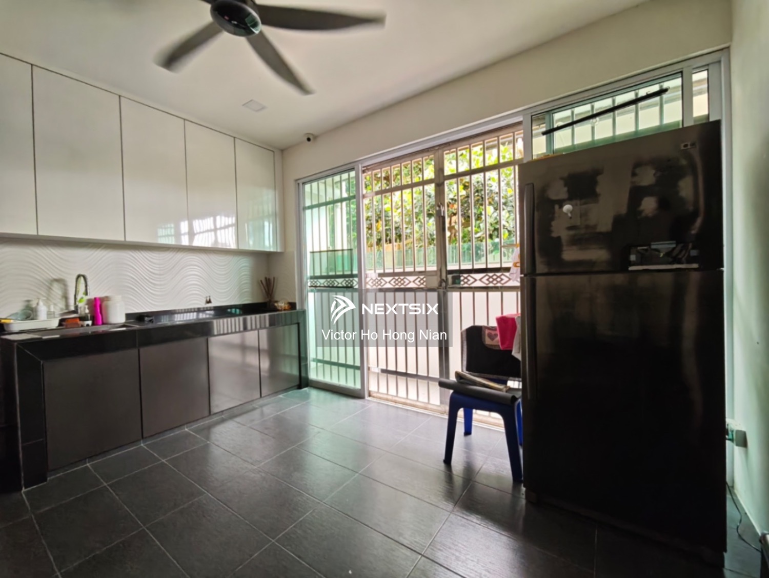 Semi-detached House For Sale in Kuching Sarawak - Image 7