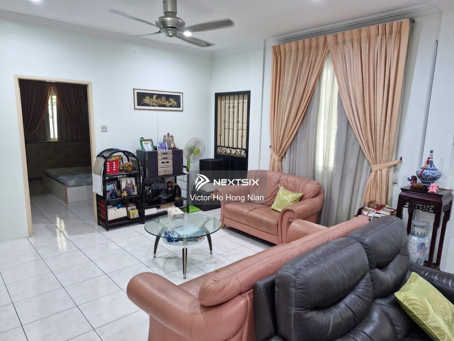 Semi-detached House For Sale in Kuching Sarawak - Image 9