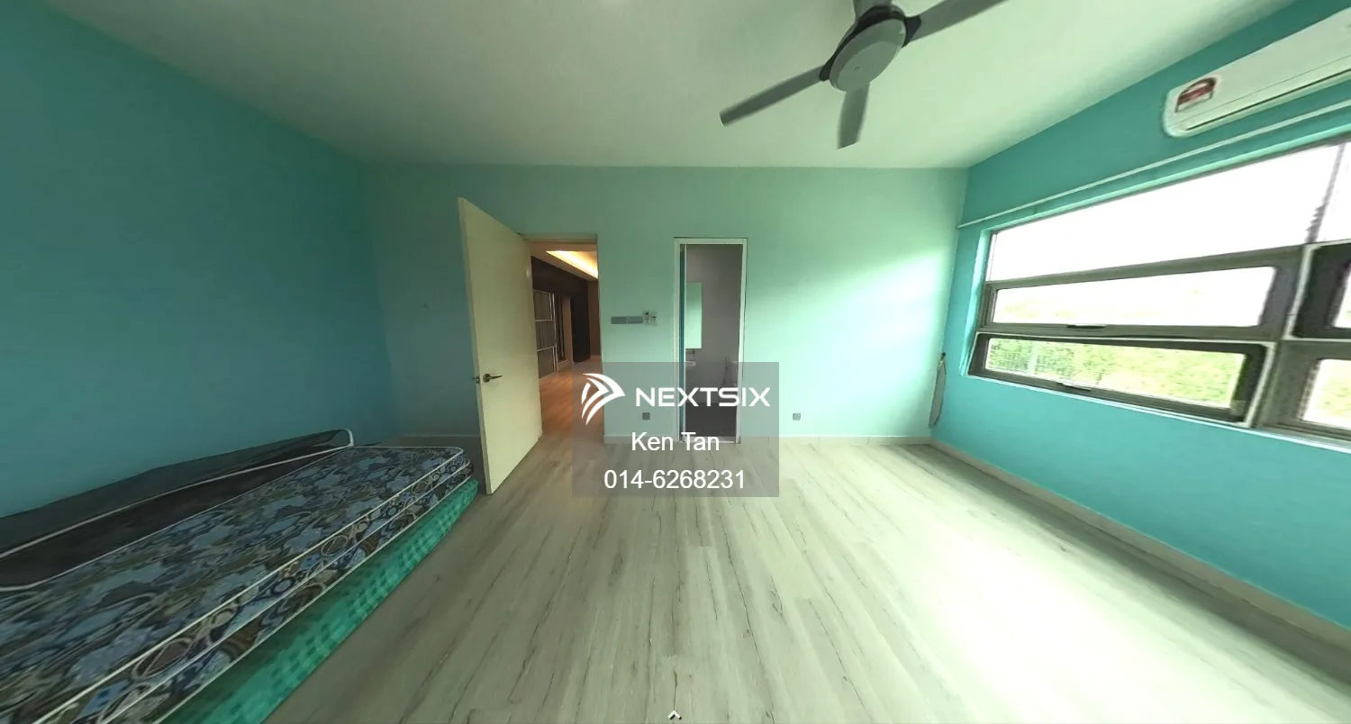 Townhouse For Sale in Serdang Selangor - Image 7