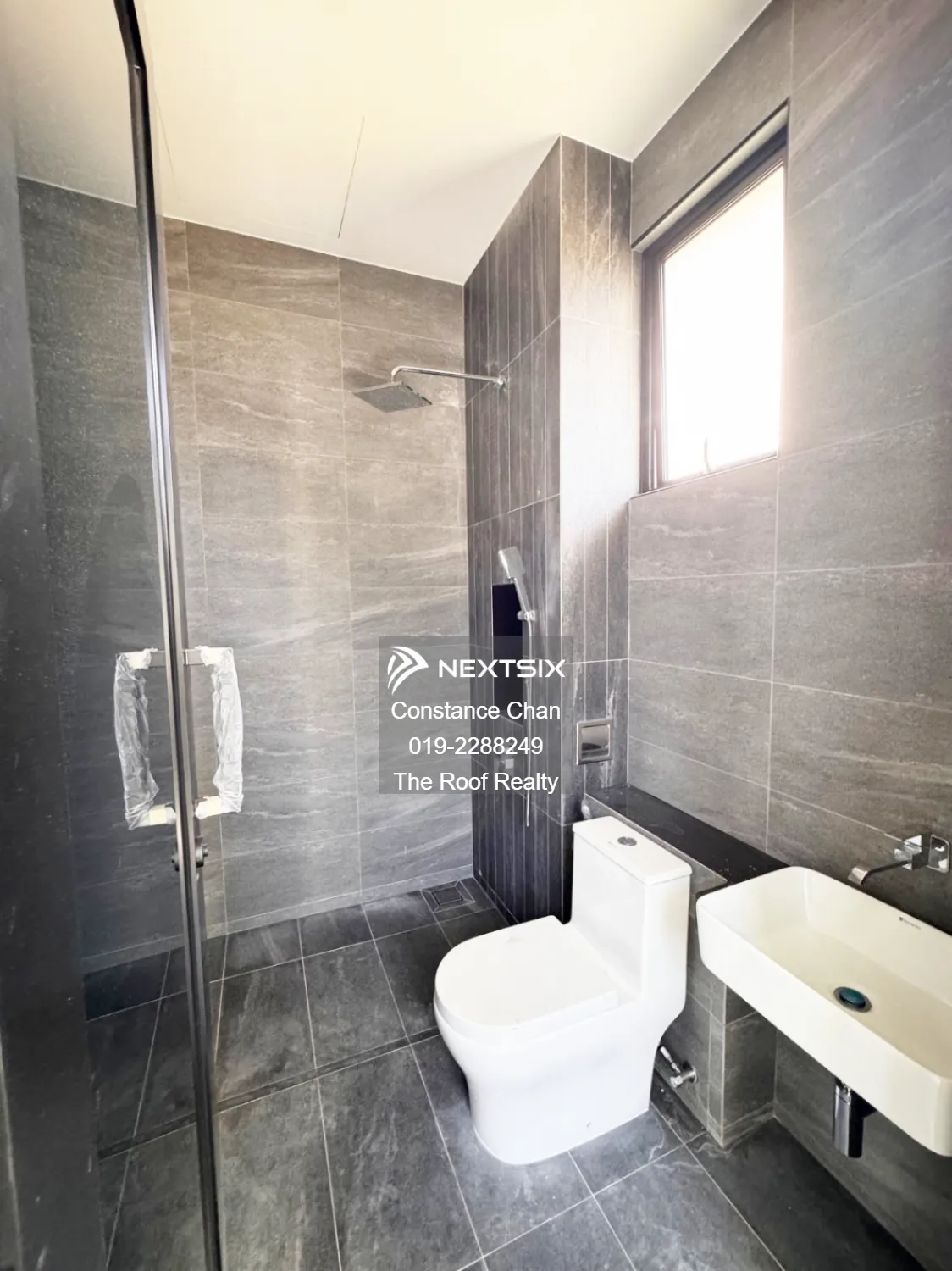 Semi-detached House For Rent in Setia Tropika Johor - Image 11