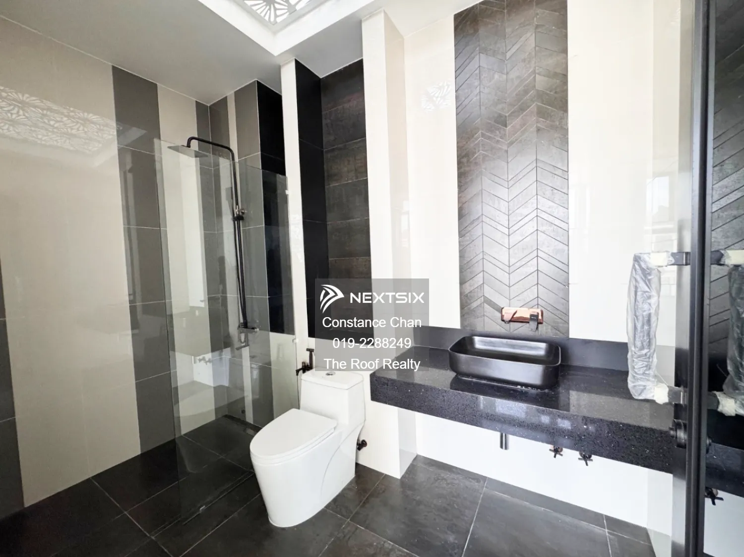 Semi-detached House For Rent in Setia Tropika Johor - Image 18