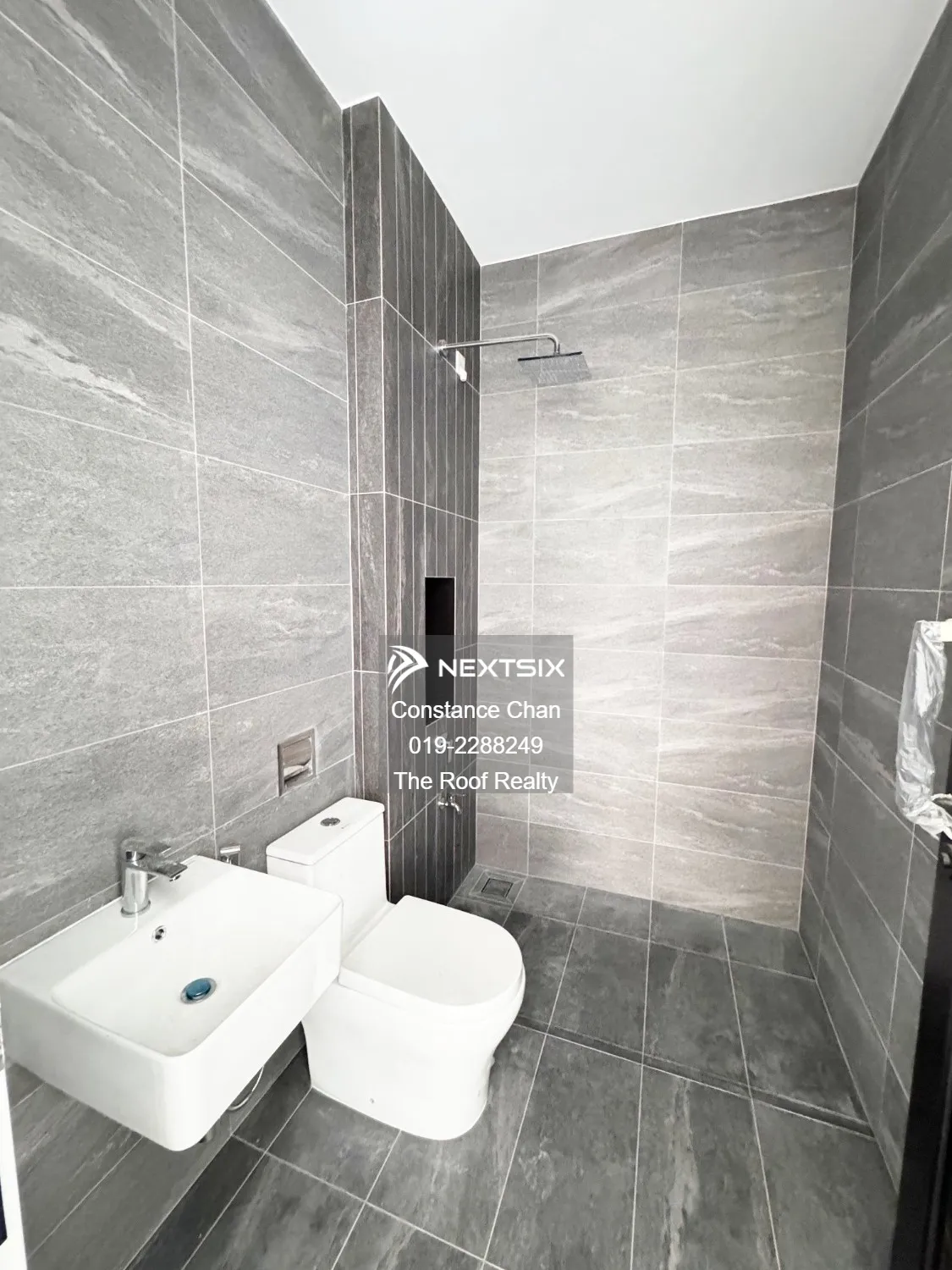 Semi-detached House For Rent in Setia Tropika Johor - Image 7