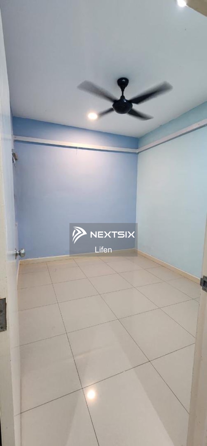 Serviced Residence For Sale in Tampoi Johor - Image 6