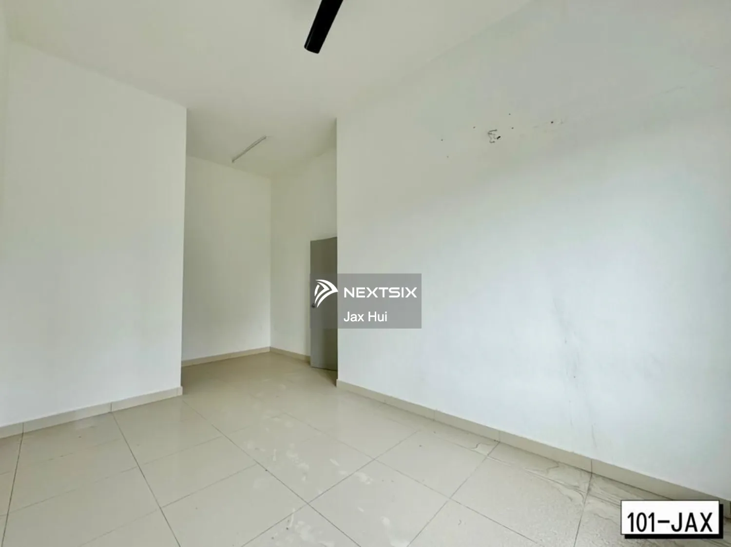 Semi-detached House For Sale in Klang Selangor - Image 10