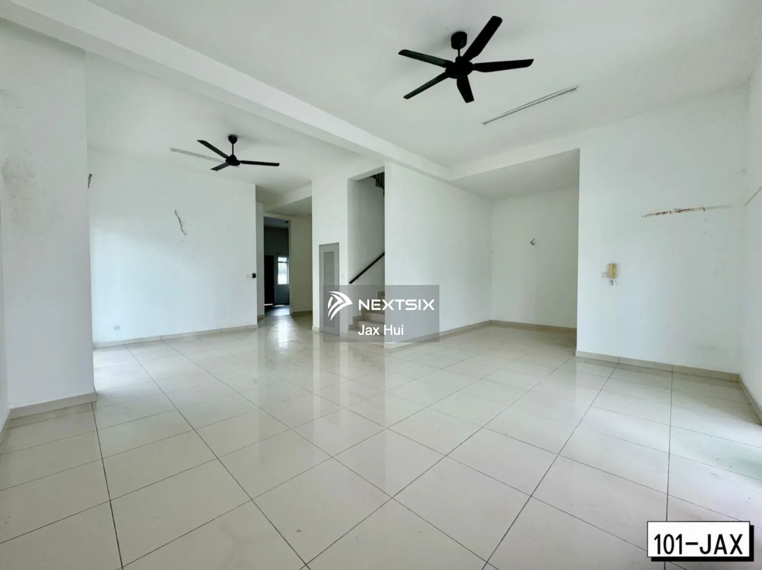 Semi-detached House For Sale in Klang Selangor - Image 2
