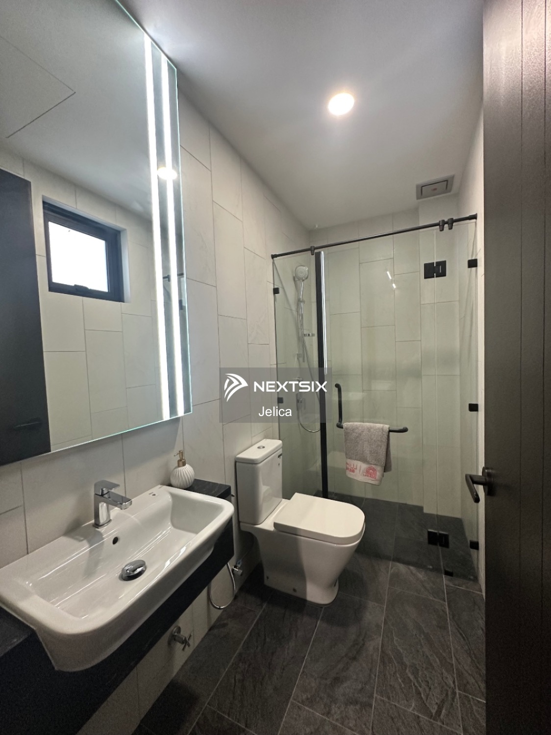 Semi-detached House For Sale in Kota Kinabalu Sabah - Image 17