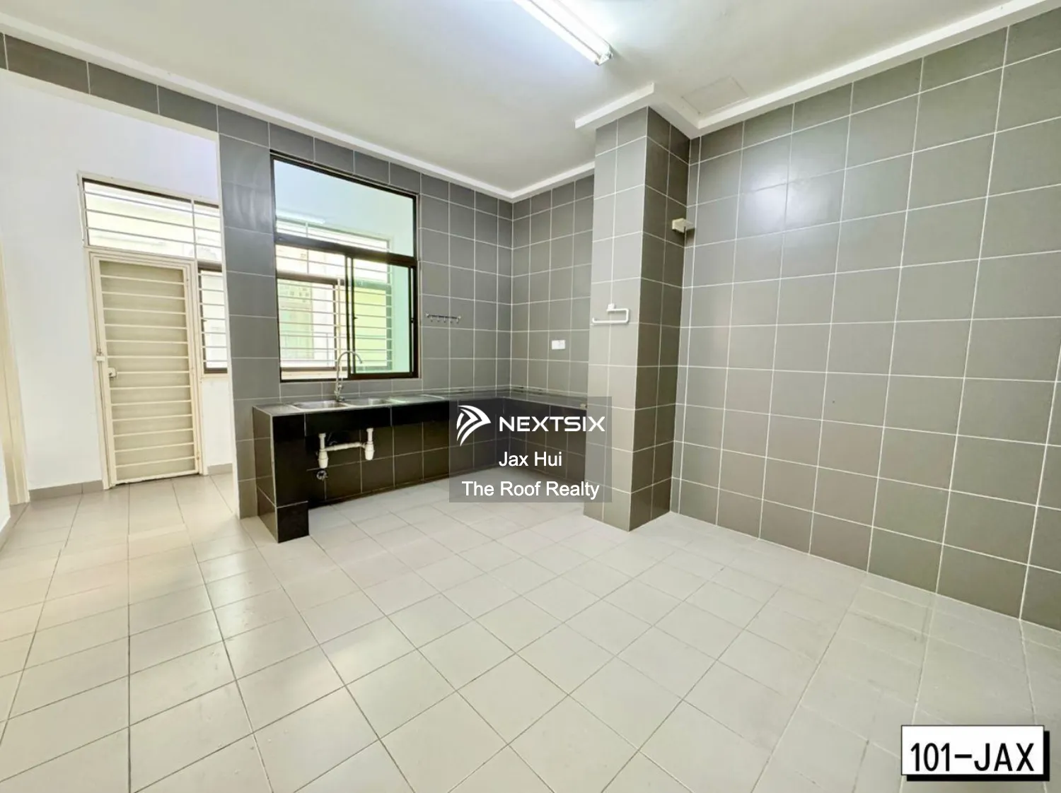 2-sty Superlink House For Sale in Bandar Bukit Raja Selangor - Image 4