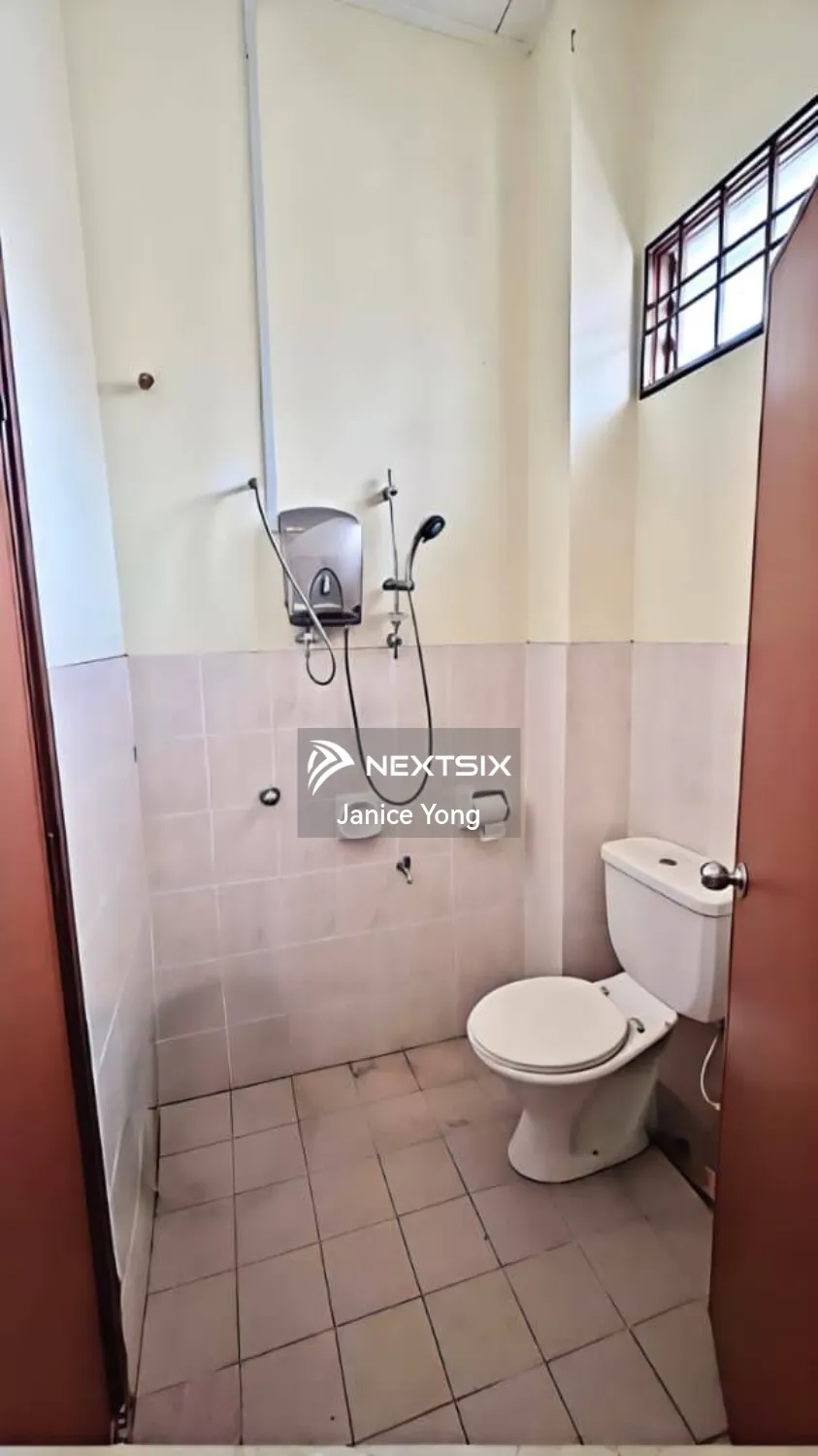 2-sty Terrace/Link House For Sale in Kulai Johor - Image 9