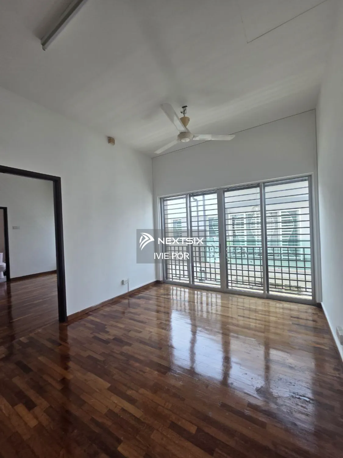 Semi-detached House For Sale in Klang Selangor