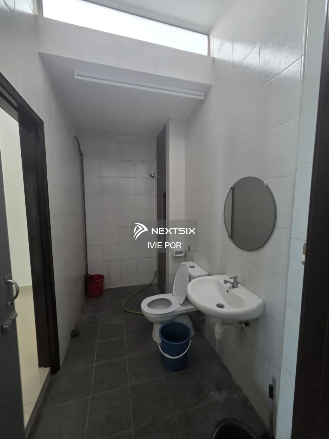 Semi-detached House For Sale in Klang Selangor - Image 10