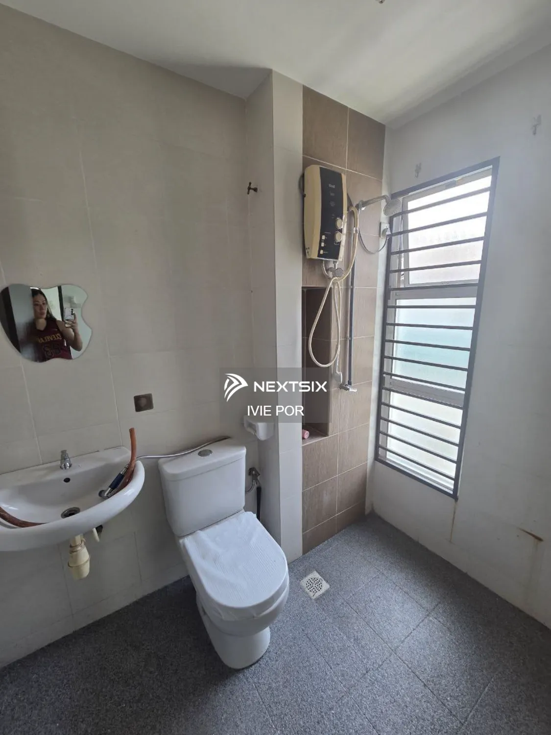 Semi-detached House For Sale in Klang Selangor - Image 6