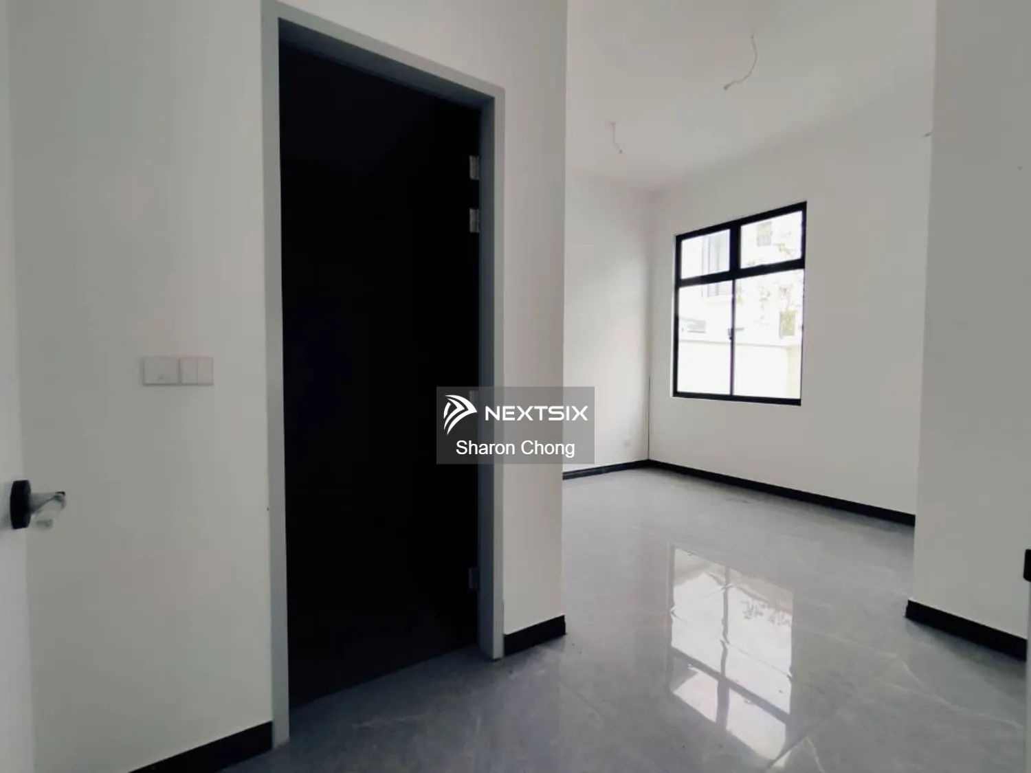 Semi-detached House For Sale in Setia Tropika Johor - Image 5