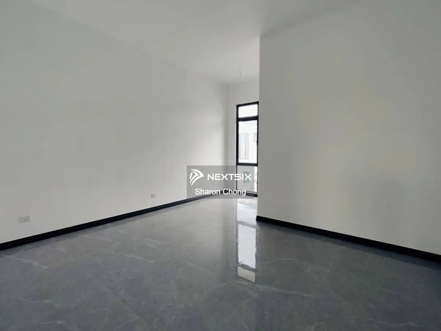 Semi-detached House For Sale in Setia Tropika Johor - Image 9