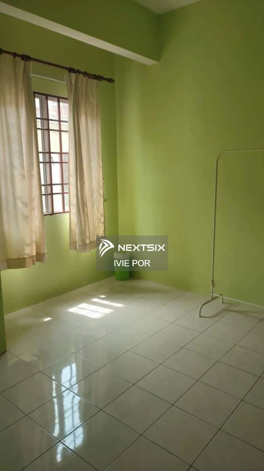 2-sty Terrace/Link House For Rent in Setia Alam Selangor - Image 8