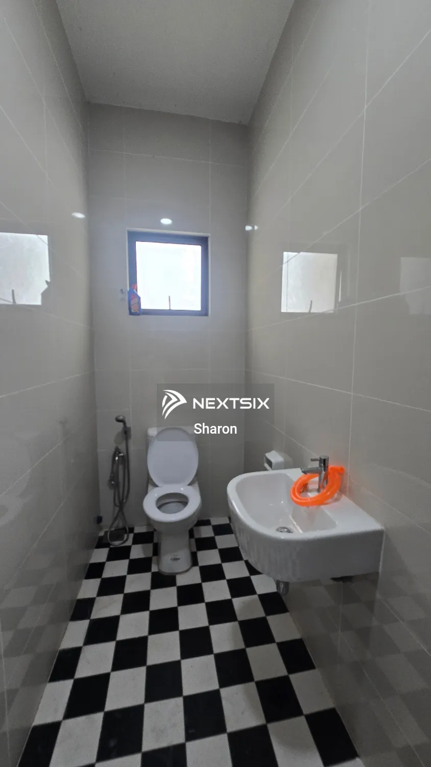 Office For Rent in Semenyih Selangor - Image 8