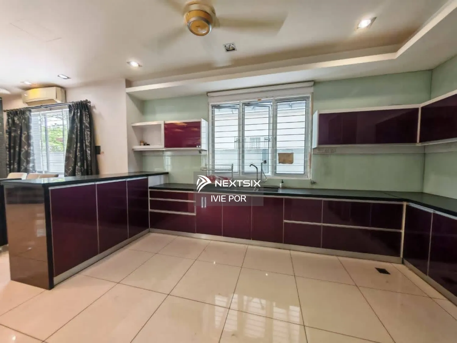 Bungalow For Sale in Bandar Botanic Selangor - Image 5