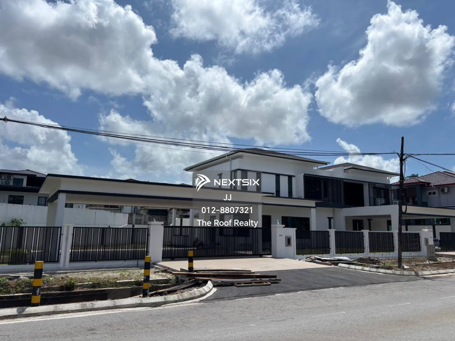 Semi-detached House For Sale in Kuching Sarawak