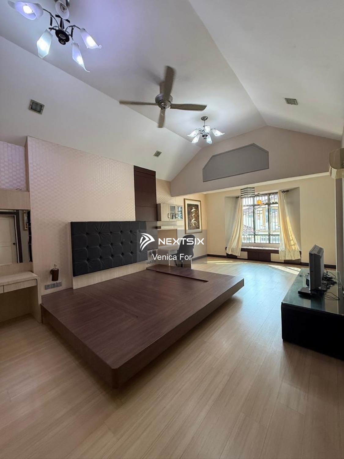 Semi-detached House For Sale in Skudai Johor - Image 5