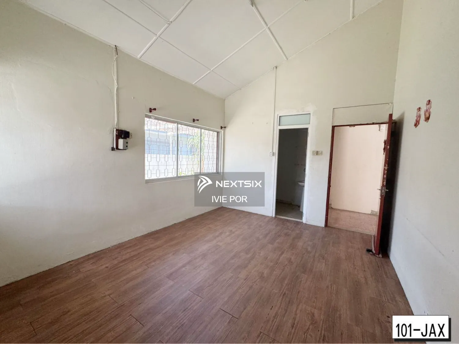 Bungalow For Sale in Klang Selangor - Image 8