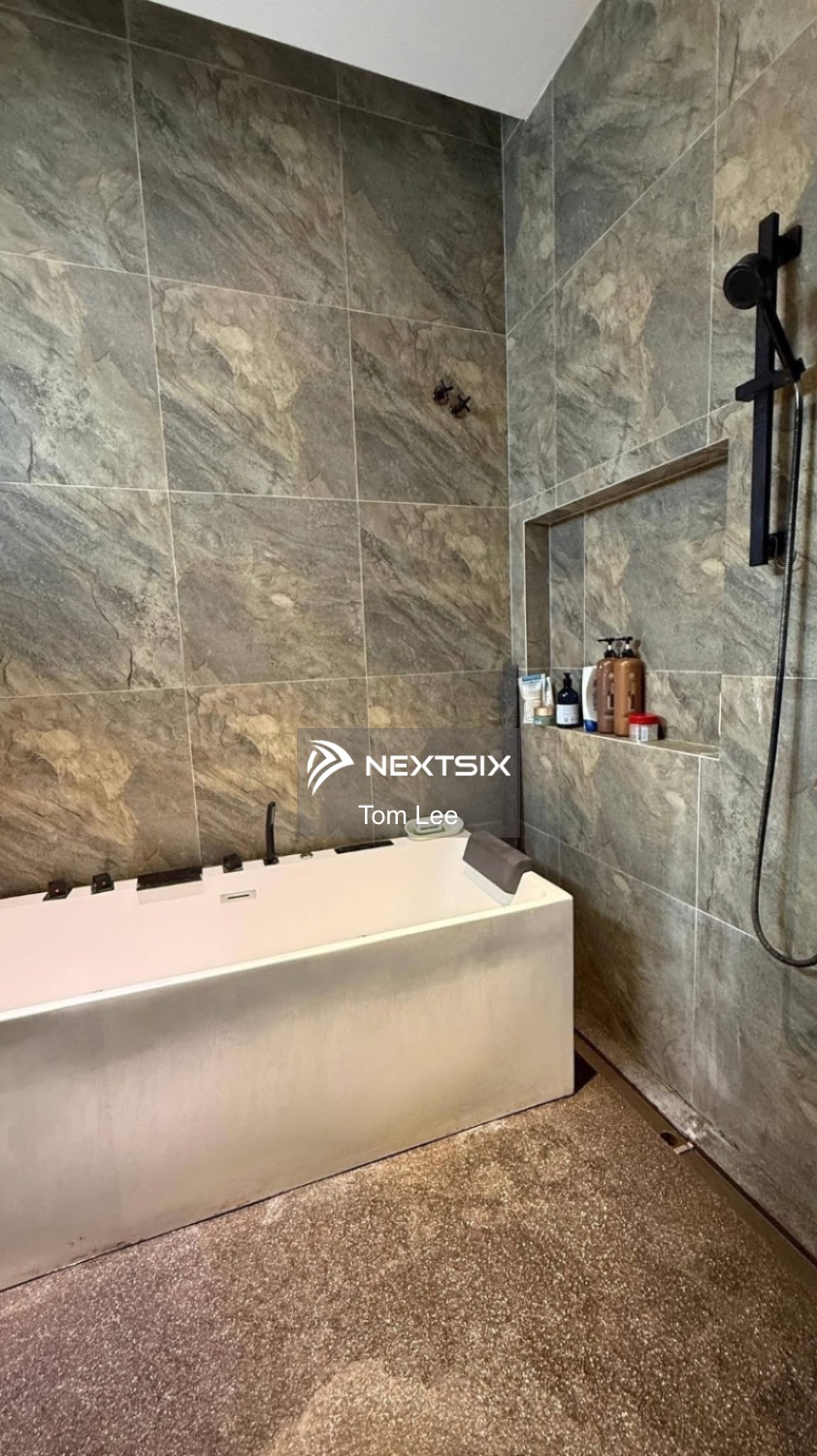 3-sty Terrace/Link House For Sale in Bandar Botanic Selangor - Image 16