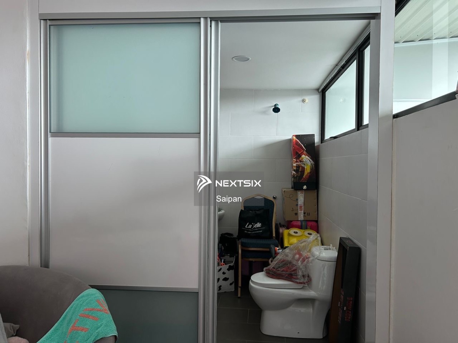 2.5-sty Terrace/Link House For Sale in Kuching Sarawak - Image 10