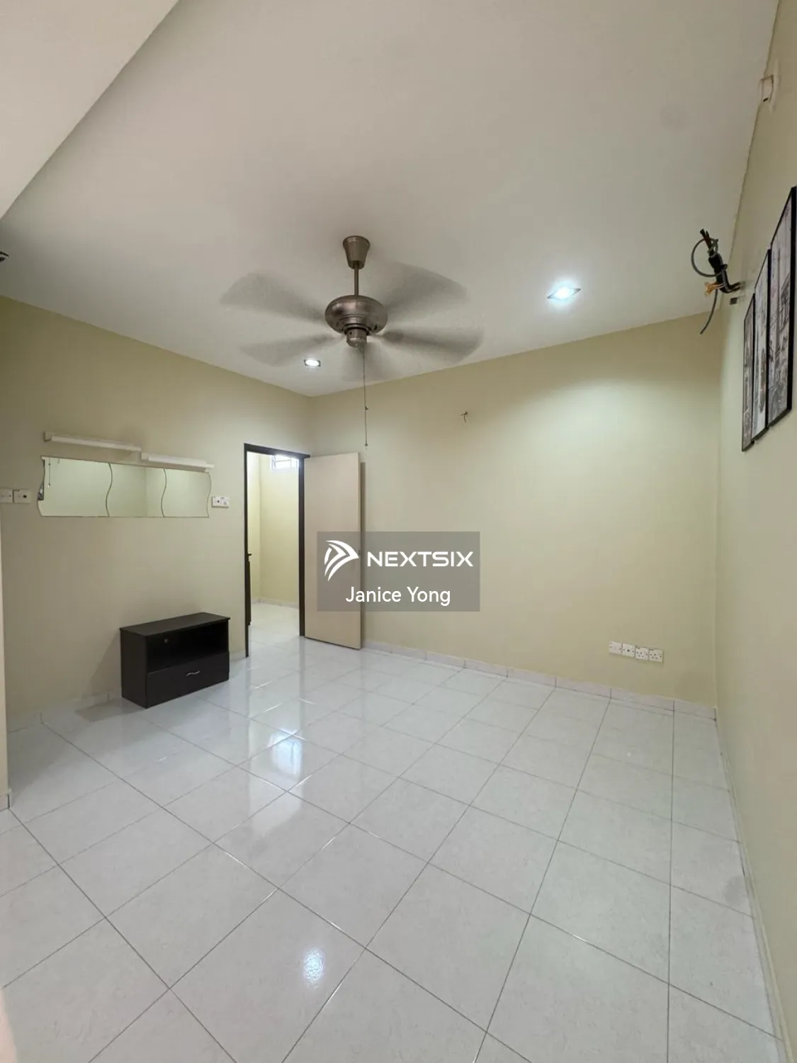 2.5-sty Terrace/Link House For Rent in Setia Indah Johor - Image 8